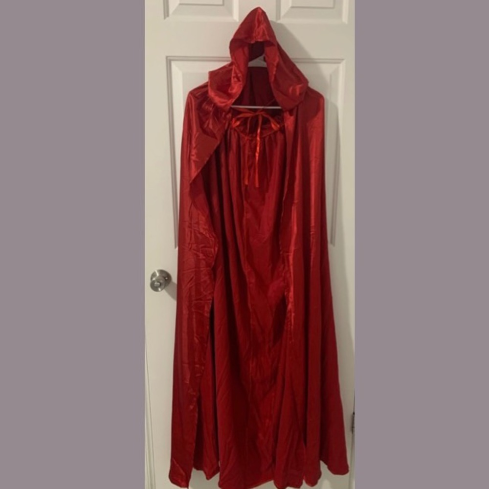 Women’s Red Cape